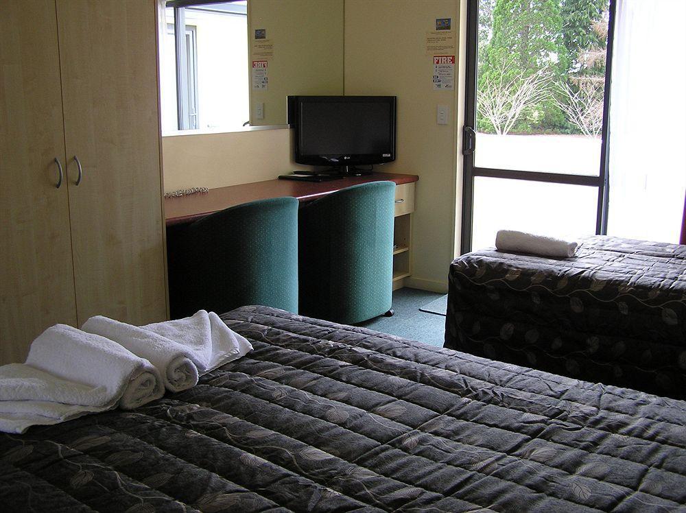 Bella Vista Motel Те-Анау Экстерьер фото