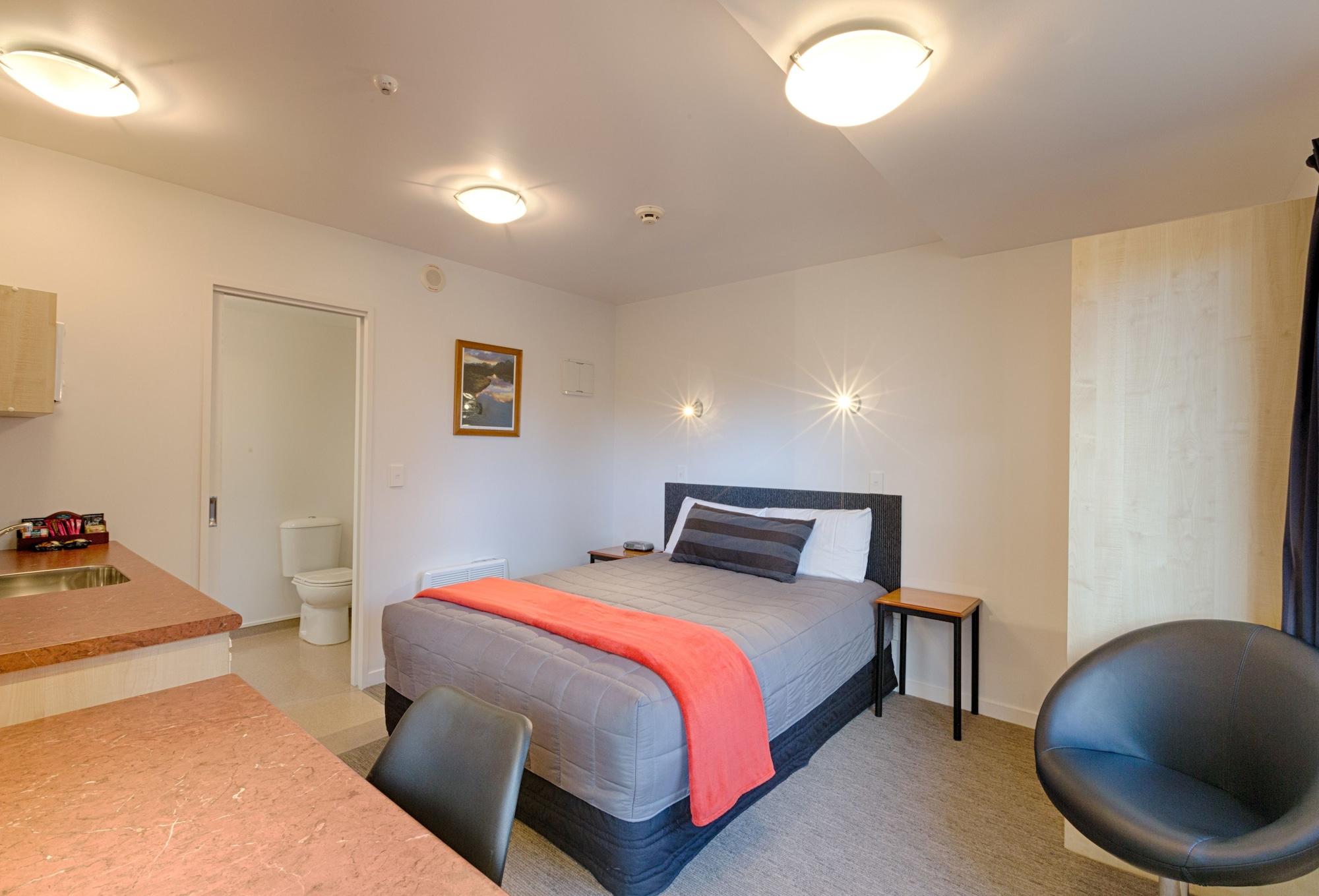 Bella Vista Motel Те-Анау Экстерьер фото